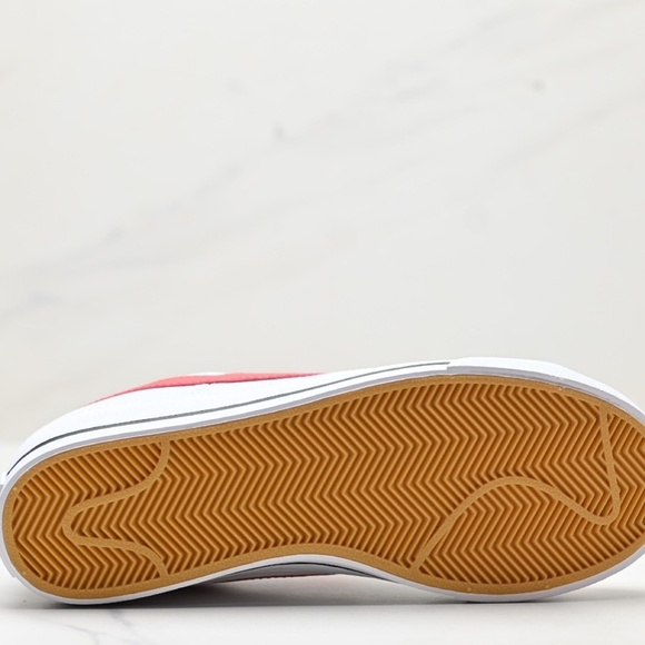 Nike sneakers shoes red - Picture 9 of 9